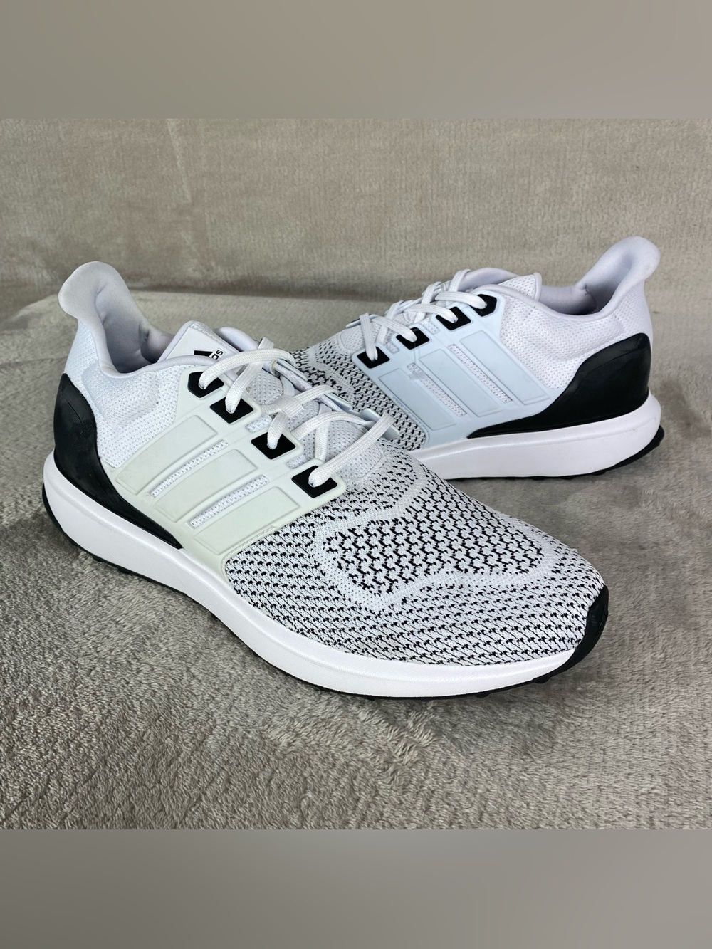 adidas Ultradream DNA IH7549 Mens Size 11.5 Black White Knit Running Shoes NEW - Picture 3 of 10